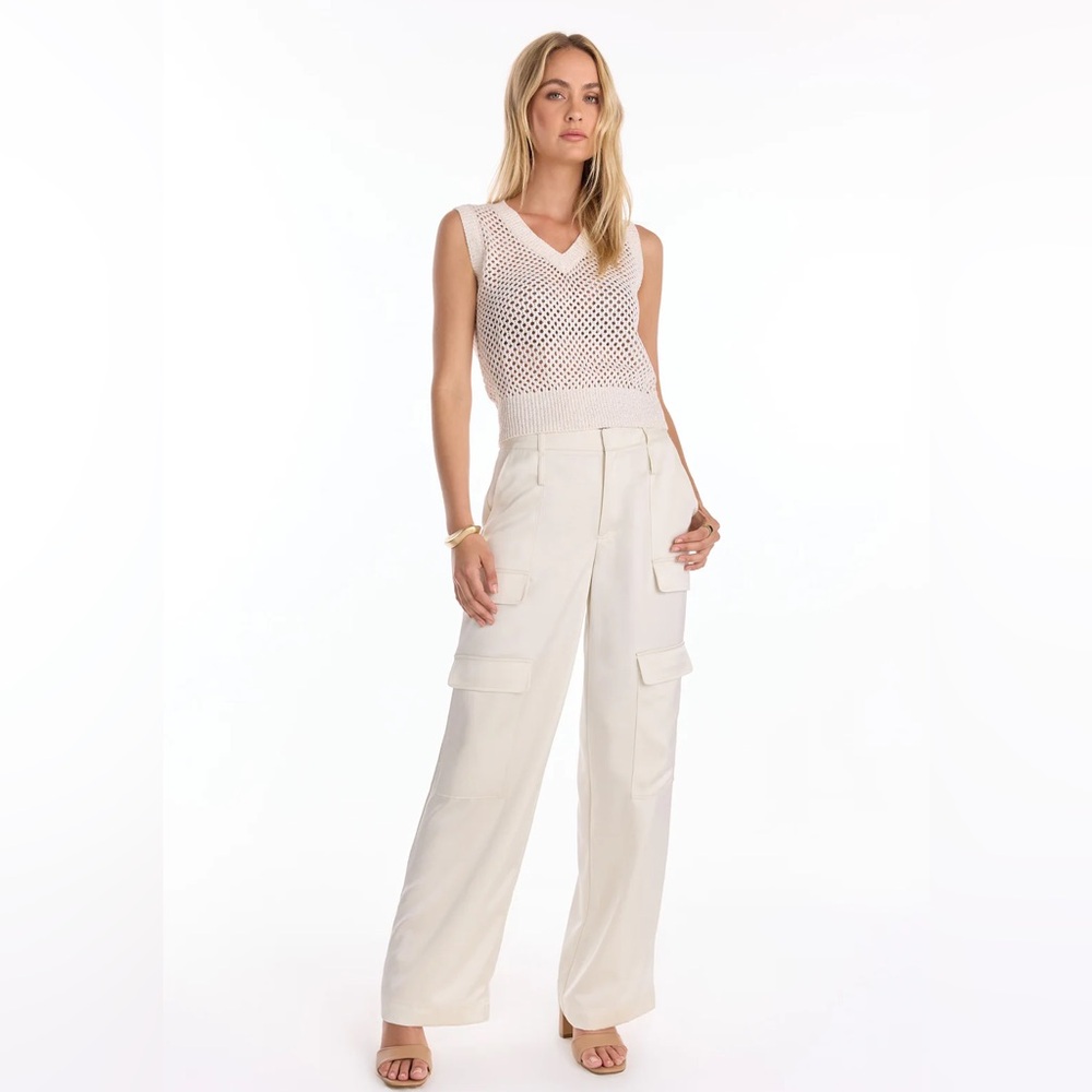 NWT NOLI satin cargo pants. Size 8. (Fits 6-8 IMO.) gorgeous satin.
